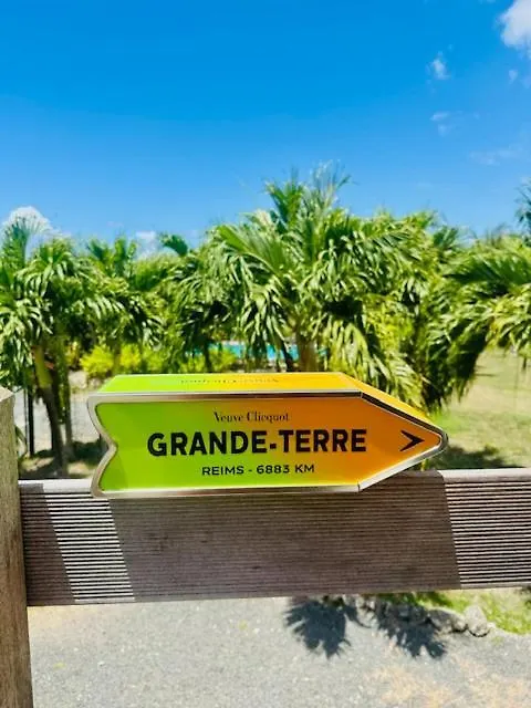 Domaine De Grande Terre Bed & Breakfast Saint-Francois